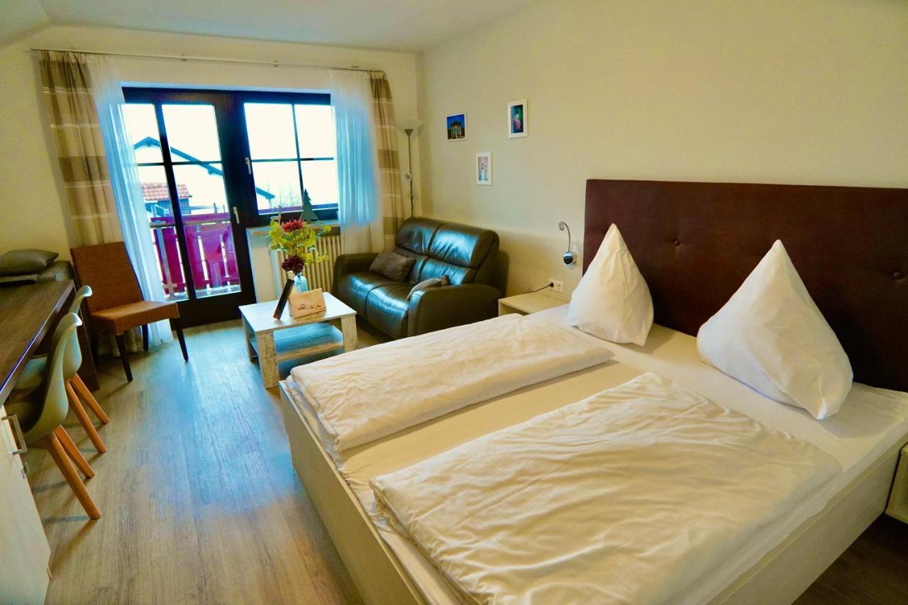 Hallelujah - Wunderschoenes Und Gepflegtes Apartment Mit Bademantelgang Zur Therme Bad Griesbach  Eksteriør bilde