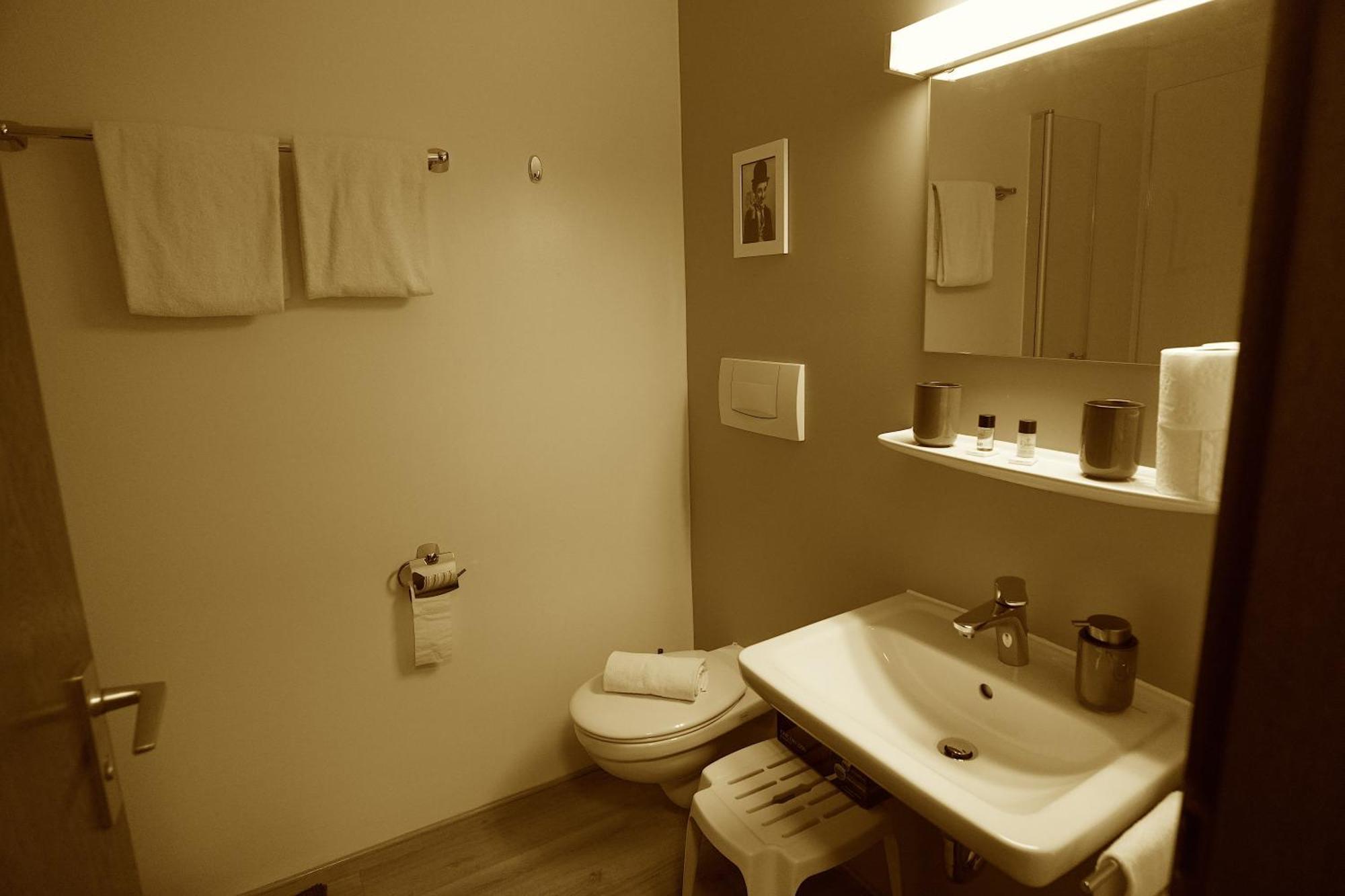 Hallelujah - Wunderschoenes Und Gepflegtes Apartment Mit Bademantelgang Zur Therme Bad Griesbach  Eksteriør bilde
